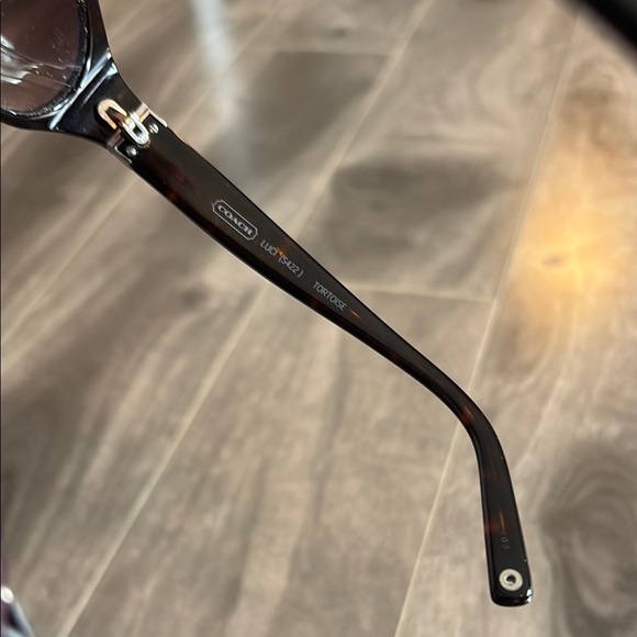 Coach Sunglasses with heart accent dark tortoise brown color - Picture 4 of 6